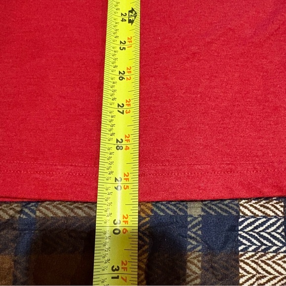 Mommy Shark Red T-Shirt by Duckco size M - Picture 6 of 8